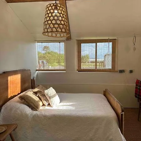 Cosy Boise Solaire, Balneo Bath Et Toilette Seche A La Ferme Chalé